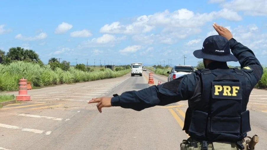 PRF intensifica fiscalização nas rodovias de Roraima durante feriadão 